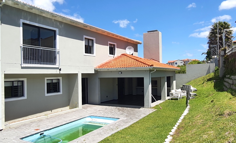 5 Bedroom Property for Sale in Theescombe Eastern Cape